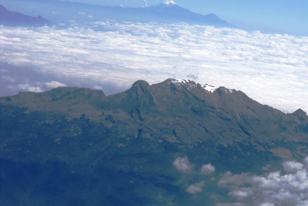 Desde el Aire Iztaccihuatl (Mujer Dormida)